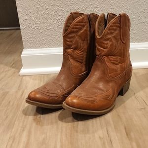 Coconut Western Boots